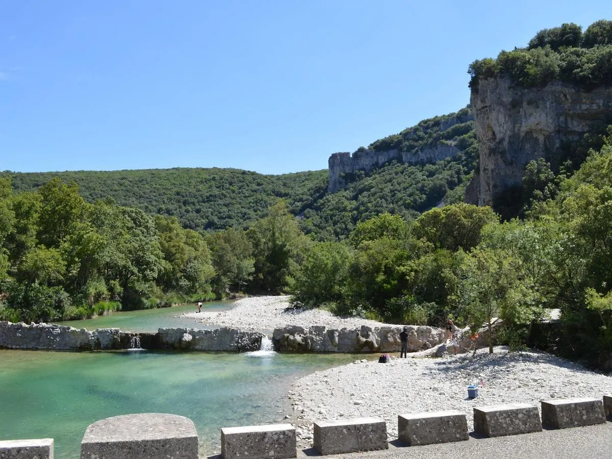 Peaceful Vacation Home With Pool In Ardeche Lalevade-dʼArdèche Casa de Férias